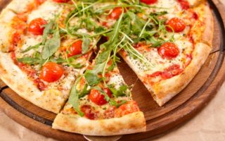 Pizza Mozza Roquette Tomate Cerise